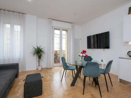 I-Host - Bright 1BR with Balcony in Milan