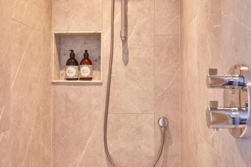 The Swan tesisinde bir banyo