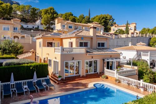 Ty Croeso-Entire villa with sea view