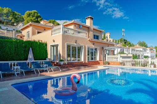 Ty Croeso-Entire villa with sea view