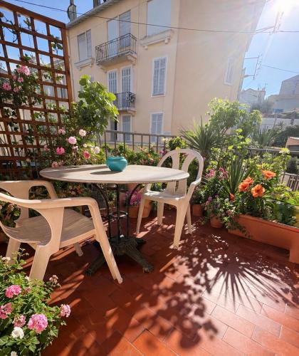 Le Tassigny #Central #Quiet #Air conditioning #Wifi photo 15