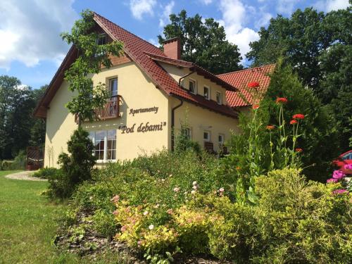 ApartamentyKudowa - Willa Pod Dębami z ogrodem i parkingiem,