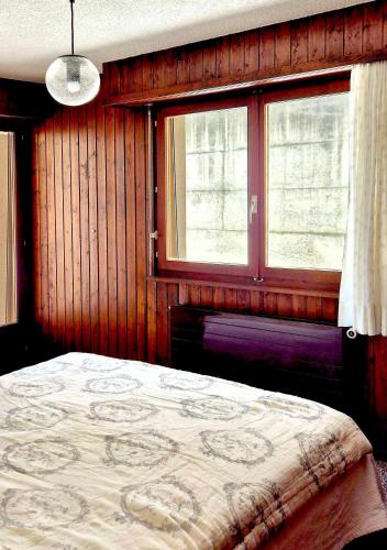 Charming Vintage Flat near Spa Slopes
