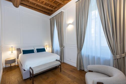 Trevi Terrace Apartment by Rental in Rome