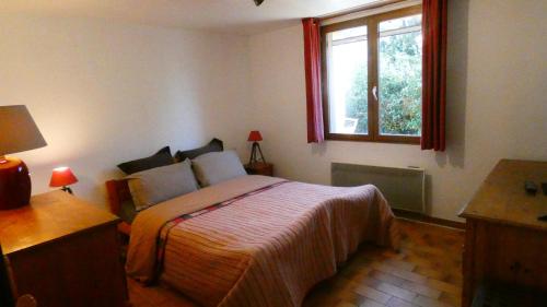 Les Pucines T2 bas de villa