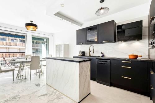 SUNBLUE - Accommodation Center Cannes & port