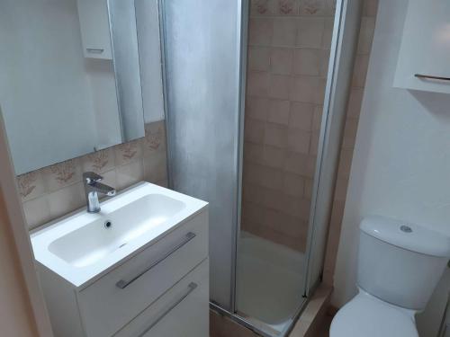 FS100-104 Appt Studio 2 personnes FREJUS