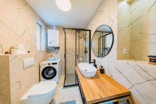 Zagreb 217 - 2 Bedrooms - Centre - New - Apartment - Flexible Keybox Entry - Modern - Monthly Rent - WiFi