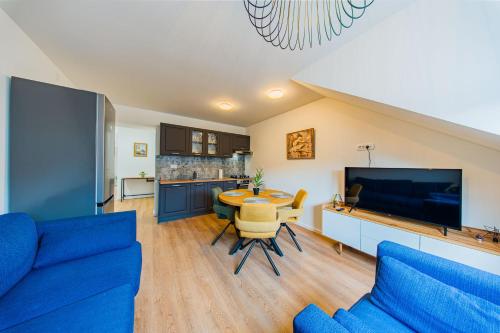 Zagreb 217 - 2 Bedrooms - Centre - New - Apartment - Flexible Keybox Entry - Modern - Monthly Rent - WiFi