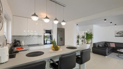 Villa La Perla by Villas Guide