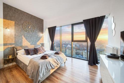 ANS Hanza Tower Apartment 15th floor with city view, swimming pool area with saunas, viewing terrace
