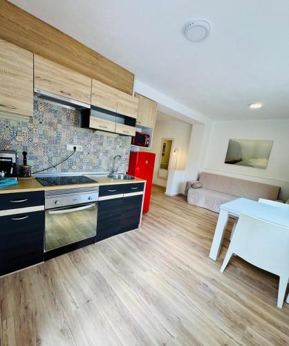 Excepcional Apartamento LOFT a pie de playa en CHALET ROQUETES
