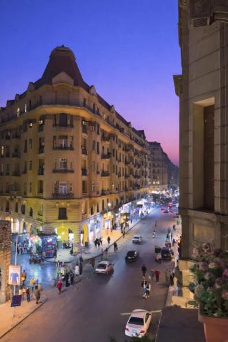 2BR Downtown Alia Khan, Fully equipped Gem