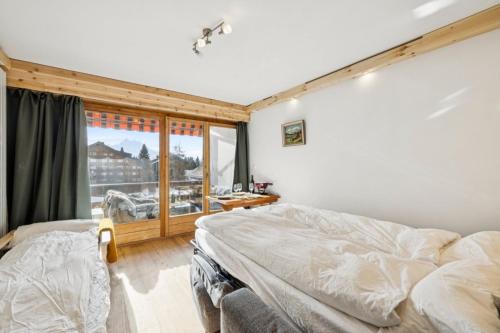 Central studio in Villars sur Ollon, Emeraude, for 3 only 100m to Bretaye ski train