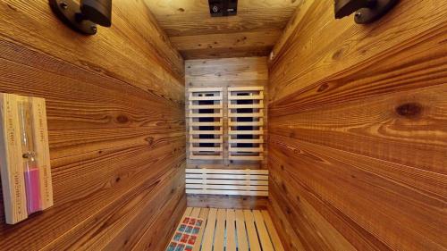 Golette Apartment - 2 bedroom apartment in the Ski Resort