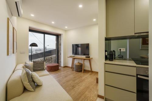 The Station Home by Minho's Guest