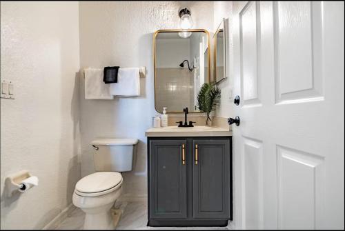 Disney-Area 3BR Home | Pool, Arcade & Tiki Bar photo 20