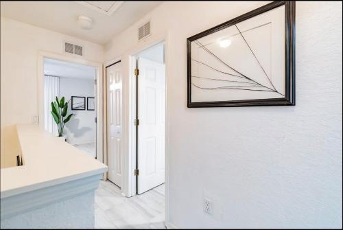 Disney-Area 3BR Home | Pool, Arcade & Tiki Bar photo 21