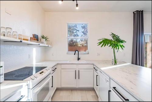 Disney-Area 3BR Home | Pool, Arcade & Tiki Bar photo 31