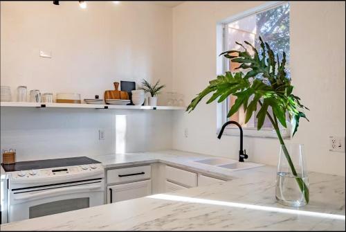 Disney-Area 3BR Home | Pool, Arcade & Tiki Bar photo 32