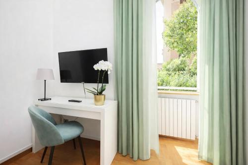 Luxury Apartment for 10 Central VATICANO S'Peter Basilica AirCond NETFLIX - SKY Wifi
