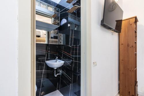 Easy loft next to Loreto metro stop