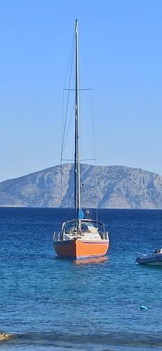 Un paisaje natural cerca del barco