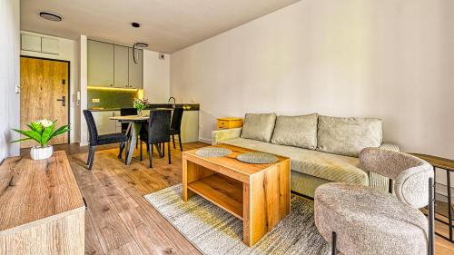 Apartament Polna B3 blisko Stoku i Lasu - 5D Apartments