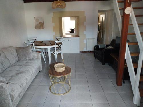 Maisonette Syl' -vie