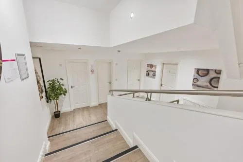 Concert Square - Party Apartment in Liverpool City Centre photo 61