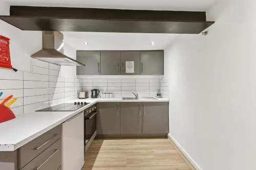 Concert Square - Party Apartment in Liverpool City Centre photo 69