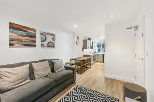 Concert Square - Party Apartment in Liverpool City Centre photo 4
