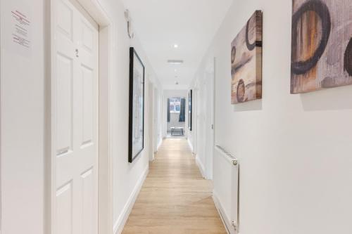 Concert Square - Party Apartment in Liverpool City Centre photo 83