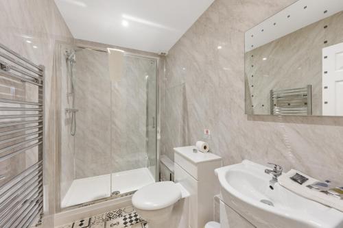 Concert Square - Party Apartment in Liverpool City Centre photo 80