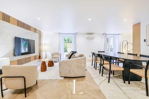Les Lucioles 10 - Luxury Garden Apartment 3 Bedrooms - Sleeps 8