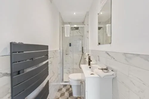 Concert Square - Party Apartment in Liverpool City Centre photo 19