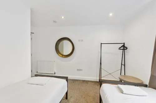 Concert Square - Party Apartment in Liverpool City Centre photo 21