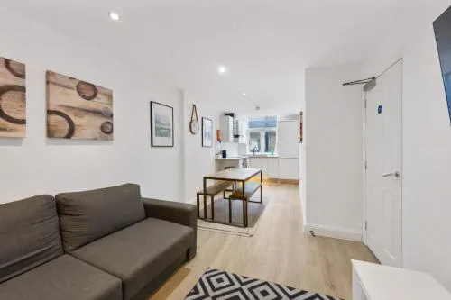 Concert Square - Party Apartment in Liverpool City Centre photo 26