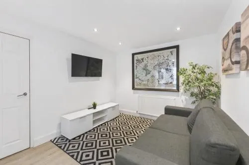 Concert Square - Party Apartment in Liverpool City Centre photo 25