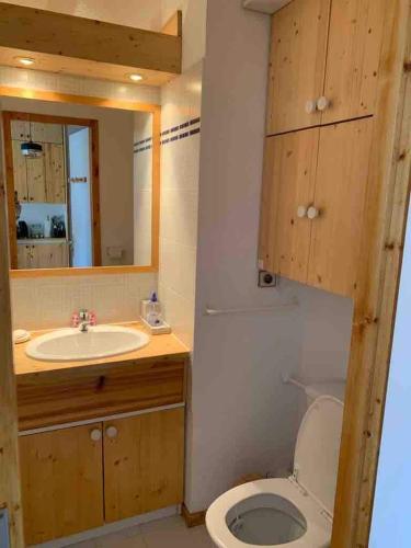 Studio cabin for 2 adults and 2 childrens with private parking
