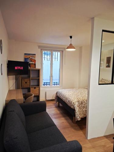 Charming Paris Nest near Montmartre