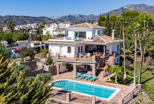 10-12-bed house in Nerja Frigiliana, Costa del Sol