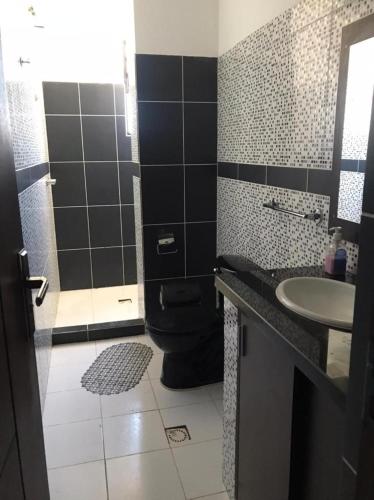 Kupatilo u objektu Tarija Complete Department