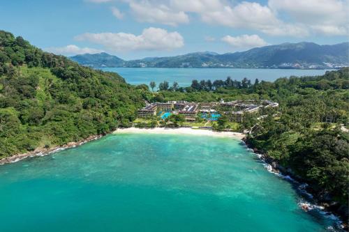 Phuket Marriott Resort & Spa, Merlin Beach
