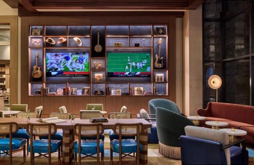 Omni Nashville Hotel — Lounge or bar