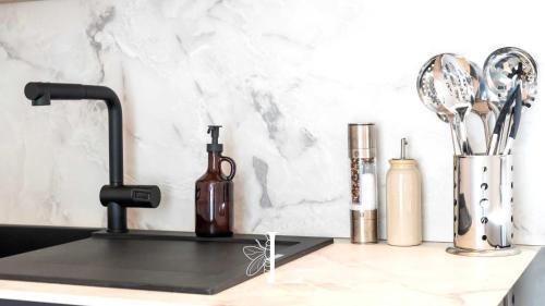 Les Lucioles 3 - Luxury Studio Apartment
