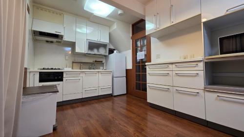 Nakano OSHIYO House