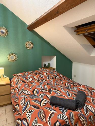 Dijon center cozy apartment - private parking