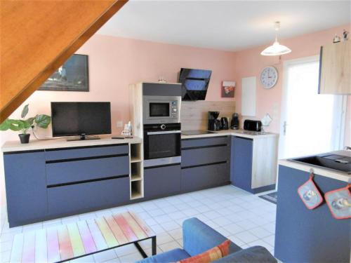 Kuchyň nebo kuchyňský kout v ubytování Maisonnette Urielle