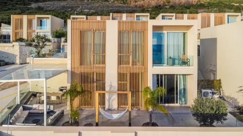 Seaside Retreat Green Coast by PikHost